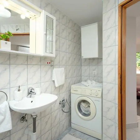 Belina Stari Grad (Hvar)