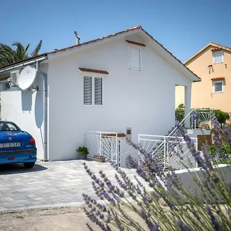 Belina * Stari Grad (Hvar)